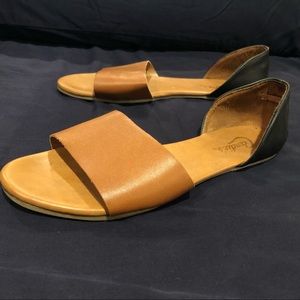 Candie’s Open Toe Flats